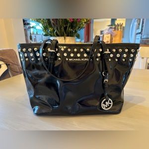 Michael Kors Black, shiny Patent leather tote